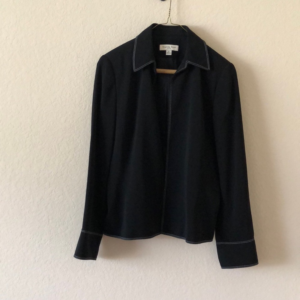Topstitched black blazer
